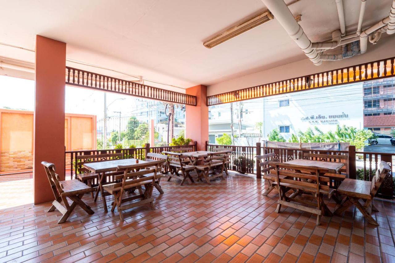 Reddoorz Navin Mansion 3 Pattaya Hotel Екстериор снимка