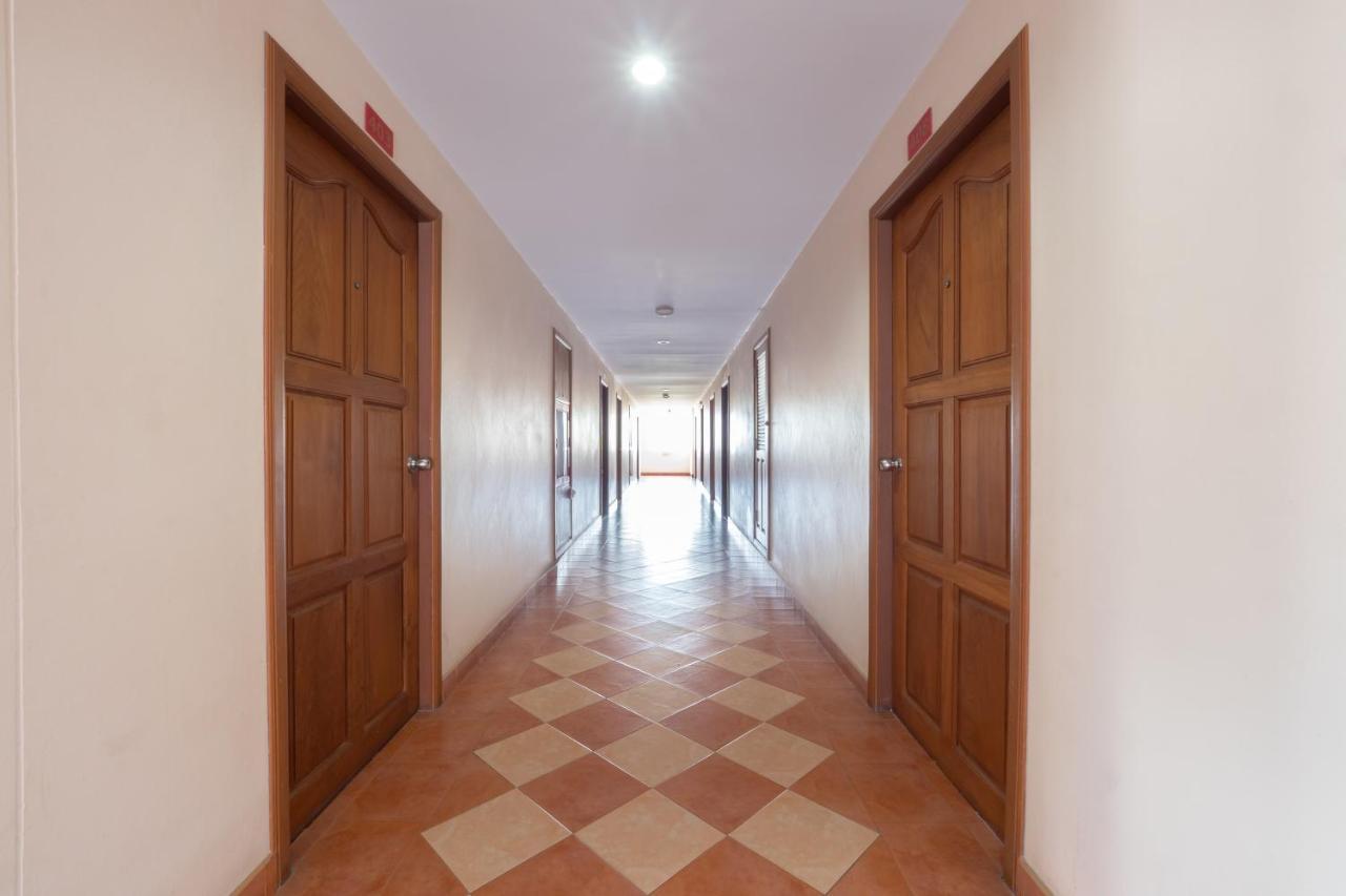 Reddoorz Navin Mansion 3 Pattaya Hotel Екстериор снимка