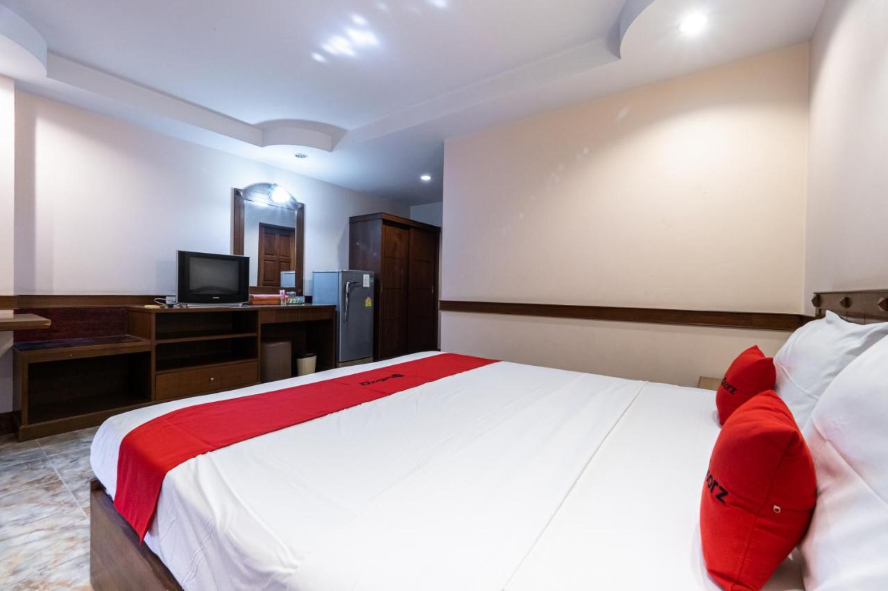 Reddoorz Navin Mansion 3 Pattaya Hotel Екстериор снимка