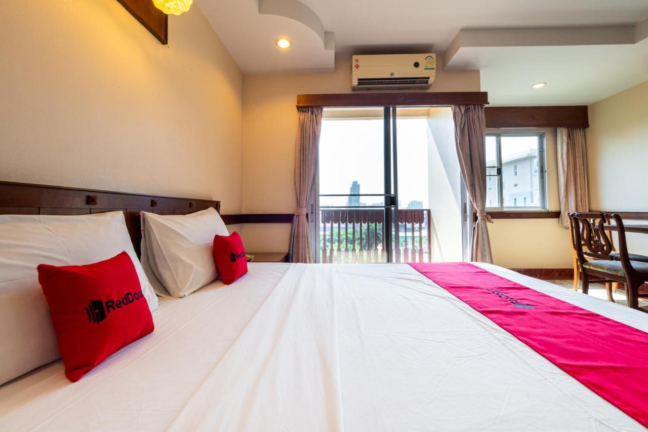 Reddoorz Navin Mansion 3 Pattaya Hotel Екстериор снимка