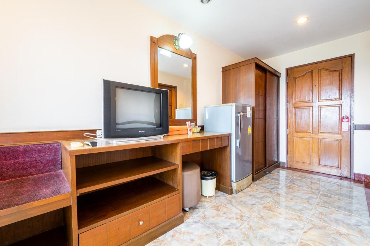 Reddoorz Navin Mansion 3 Pattaya Hotel Екстериор снимка