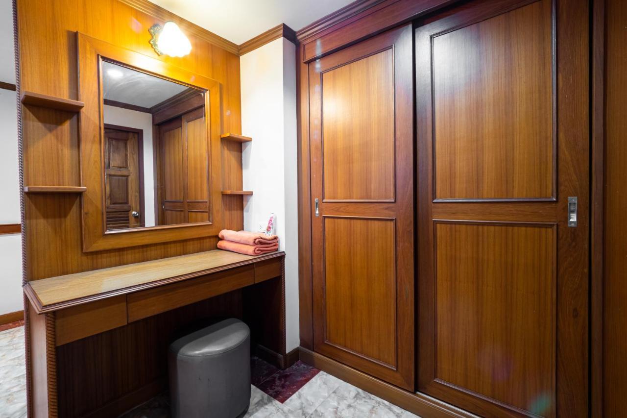 Reddoorz Navin Mansion 3 Pattaya Hotel Екстериор снимка