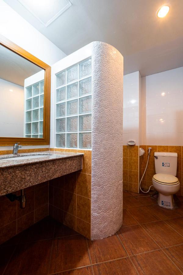 Reddoorz Navin Mansion 3 Pattaya Hotel Екстериор снимка